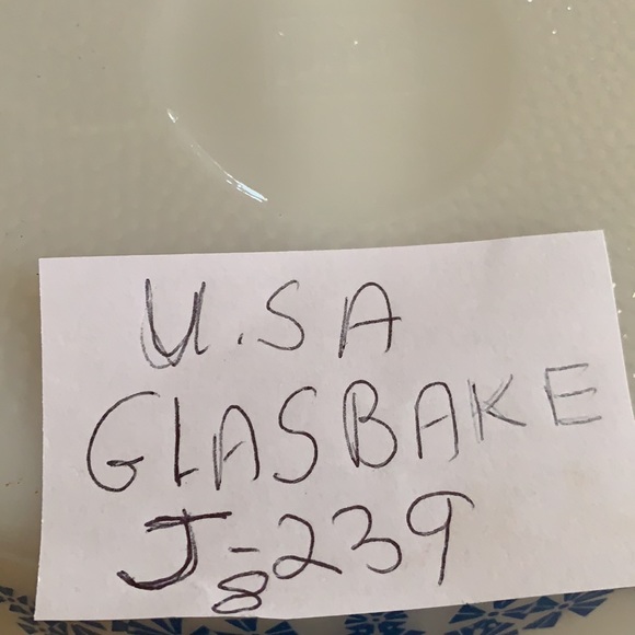 USA GLASBAKE MILK GLASS WHITE BLUE FLOWER CASSEROLE DISH BAKEWARE NEW J-239/8 - Picture 8 of 11
